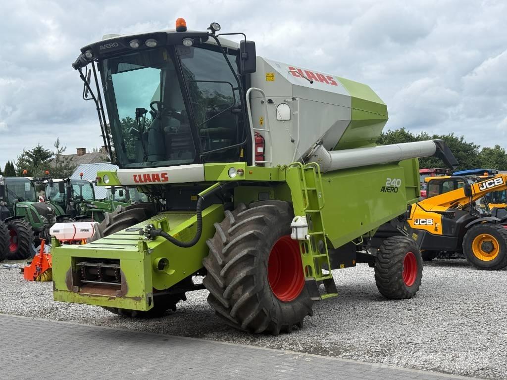 Claas Avero 240 Moissonneuse batteuse