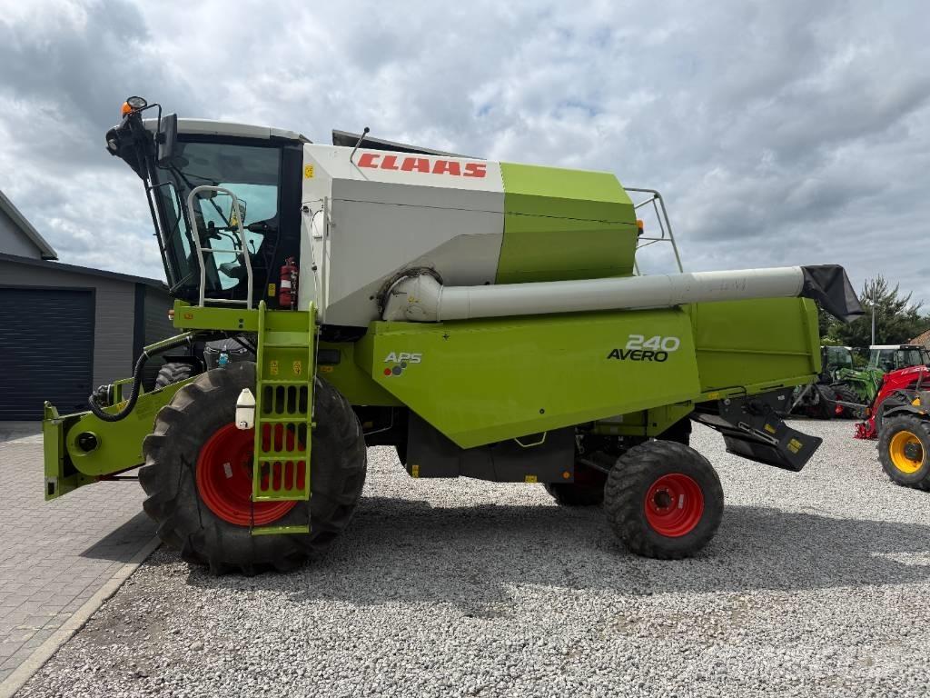 Claas Avero 240 Moissonneuse batteuse