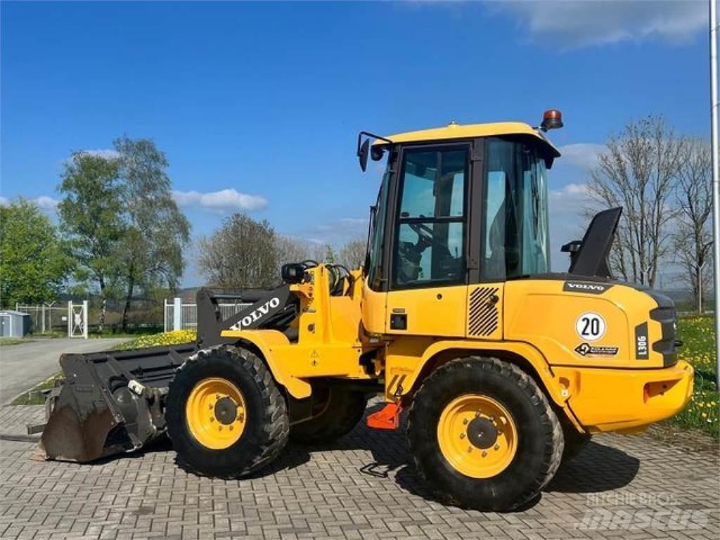 Volvo L30G Chargeuse sur pneus