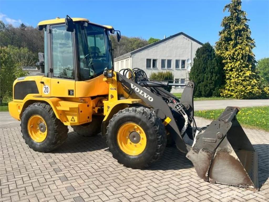 Volvo L30G Chargeuse sur pneus