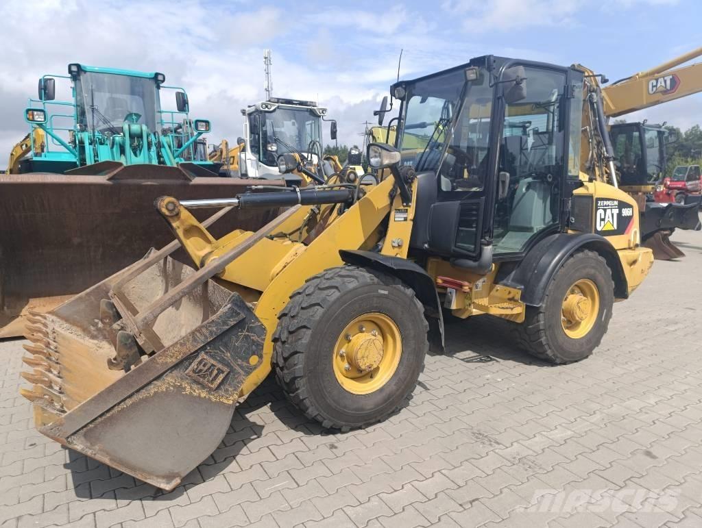 CAT 906 H Chargeuse sur pneus