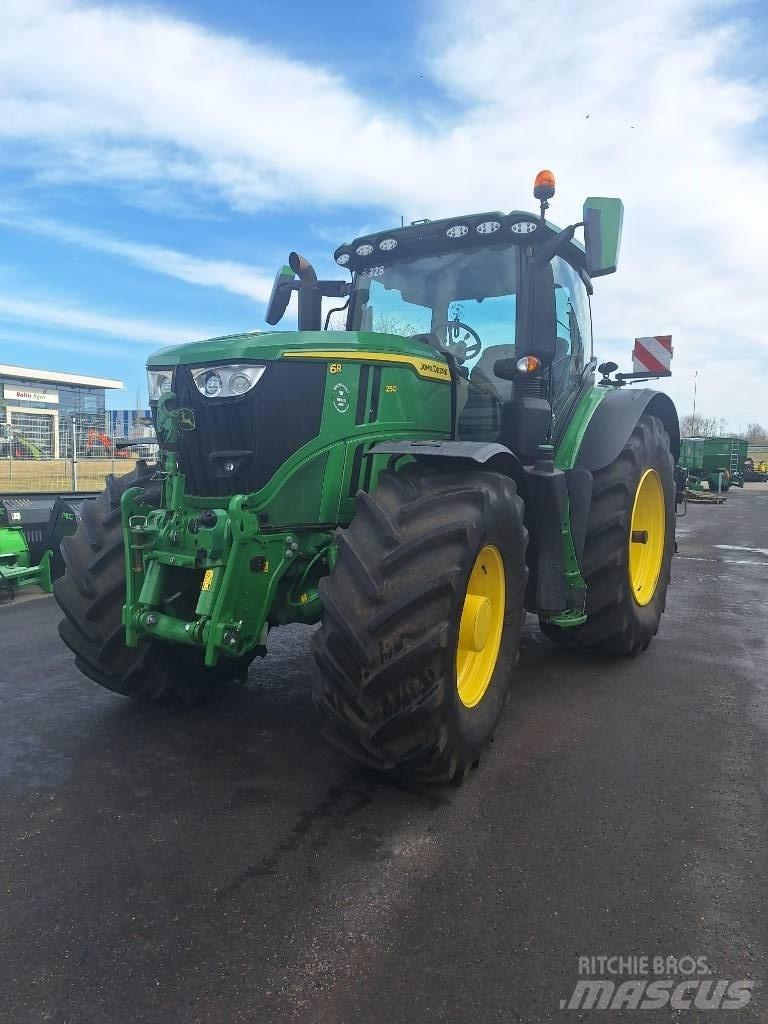 John Deere 6R250 Tracteur