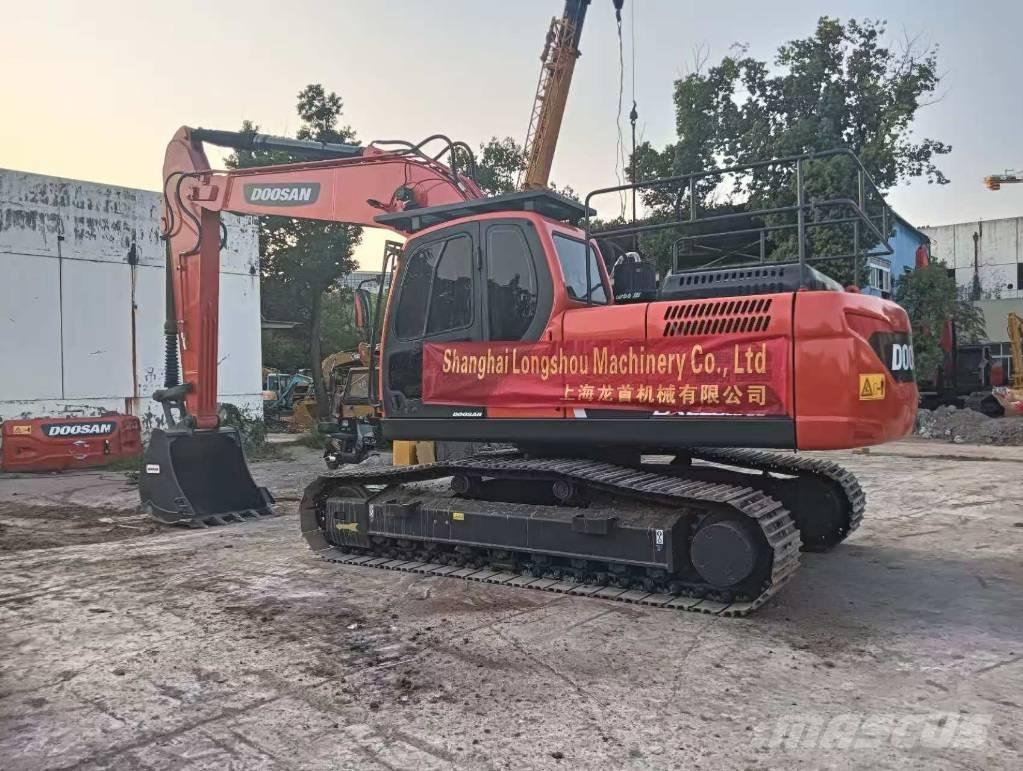 Doosan DX 225 LC-9C Pelle sur chenilles