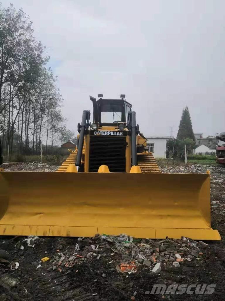 CAT D6H Bouteurs sur chenilles
