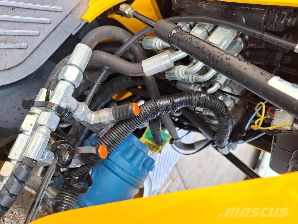 JCB 8008 CTS Mini pelle < 7t
