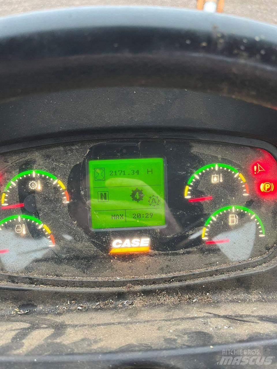 Case IH 821E Chargeuse sur pneus