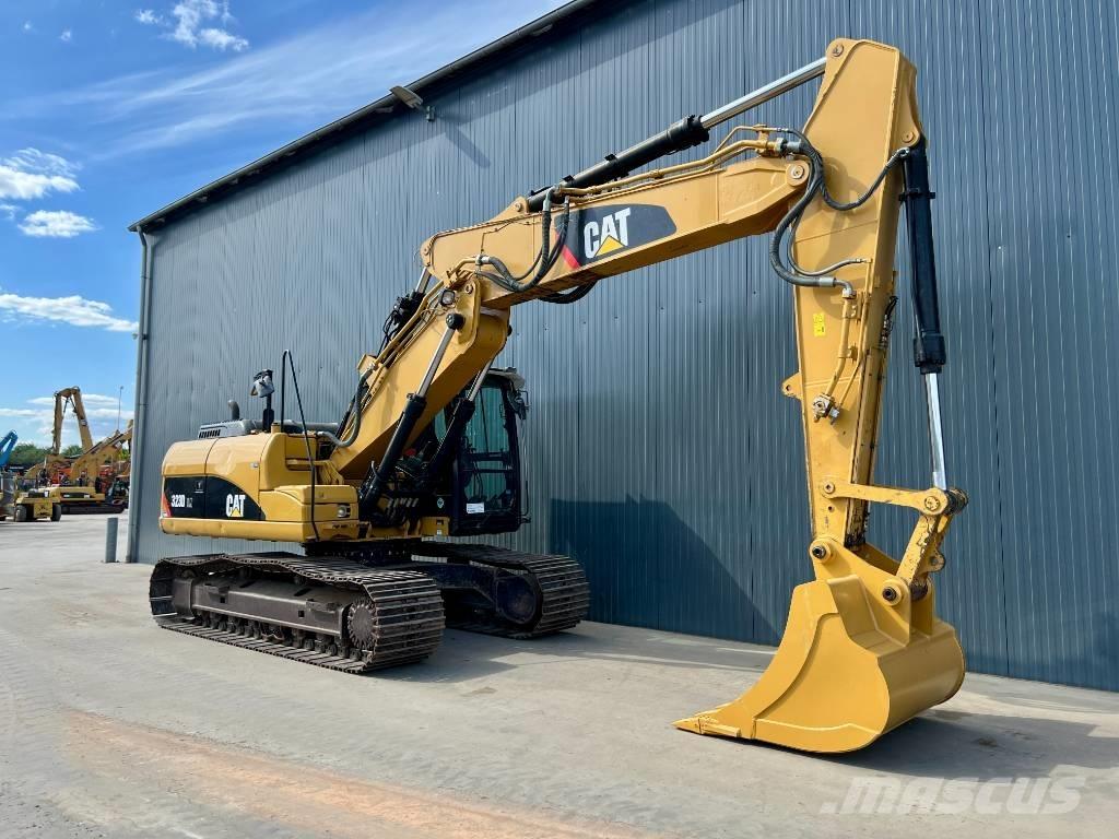 CAT 323D LN VA Pelle sur chenilles
