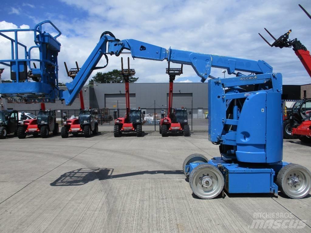 JLG E 300 AJP (180) Nacelles articulées