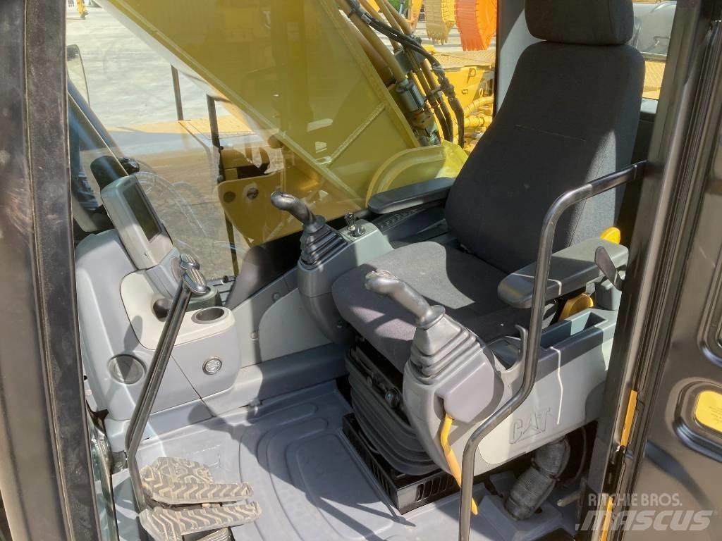 CAT 330 D L Pelle sur chenilles