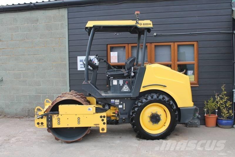 Bomag BW 124 P D H-5 Rouleaux monocylindre