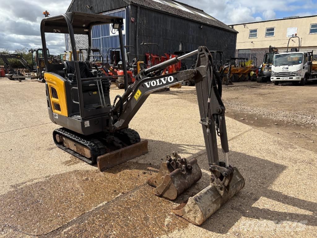 Volvo EC 15 D Mini pelle < 7t