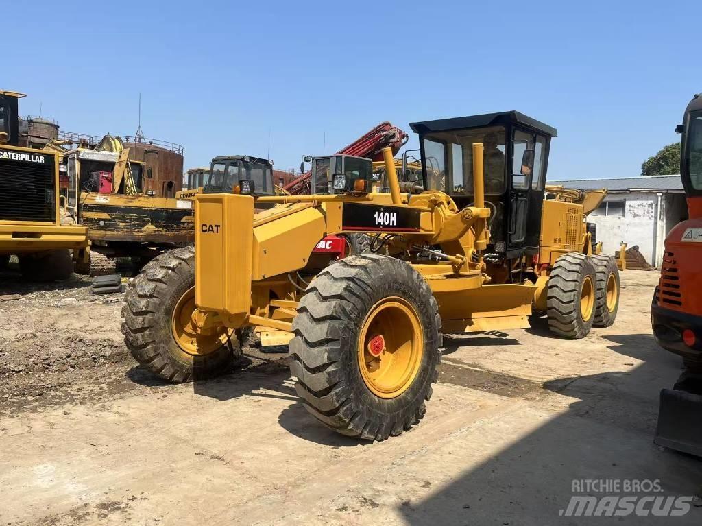 CAT 140 H Niveleuse