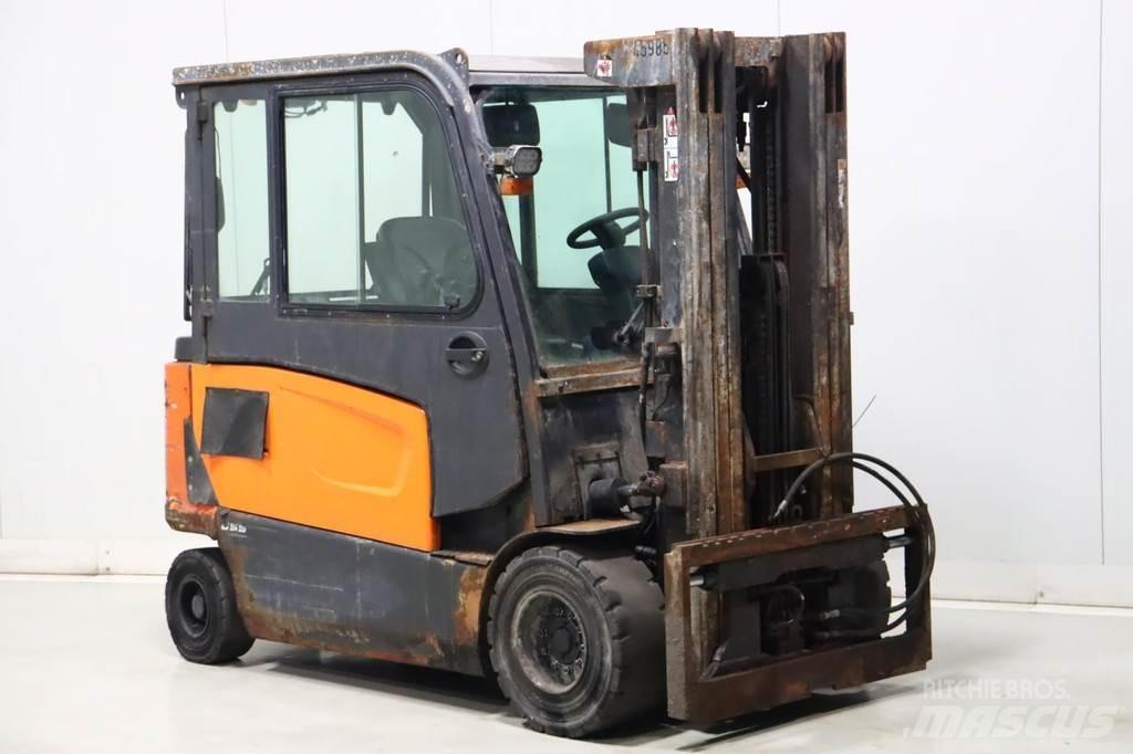 Doosan B35X-7 Chariots élévateurs électriques