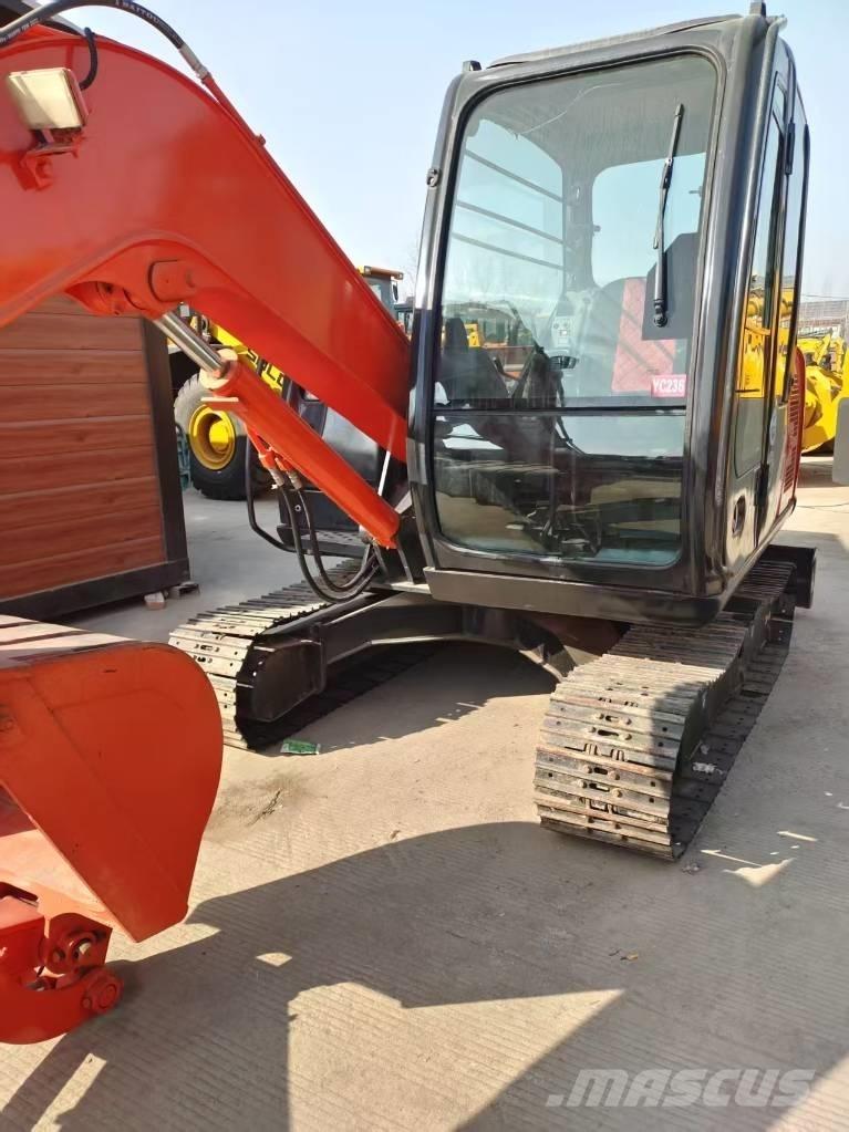 Hitachi ZX 60 Mini pelle < 7t