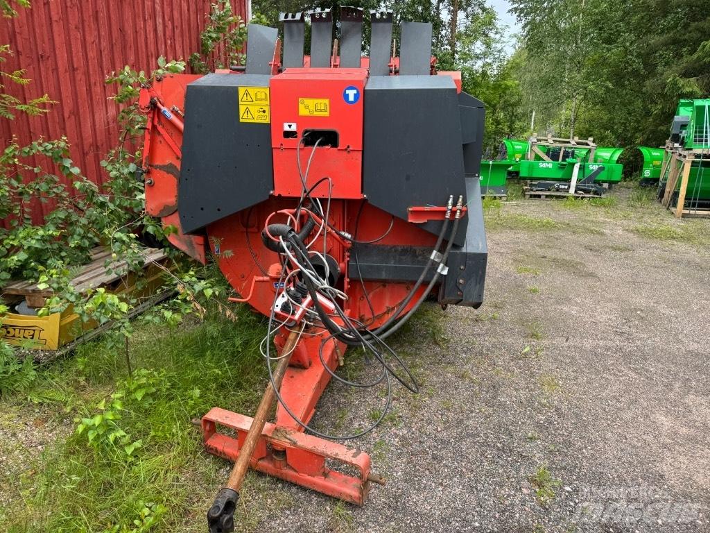 Kuhn Primor 3560 Dérouleuse, pailleuse