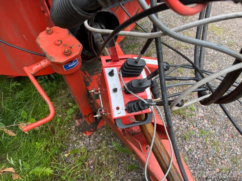 Kuhn Primor 3560 Dérouleuse, pailleuse