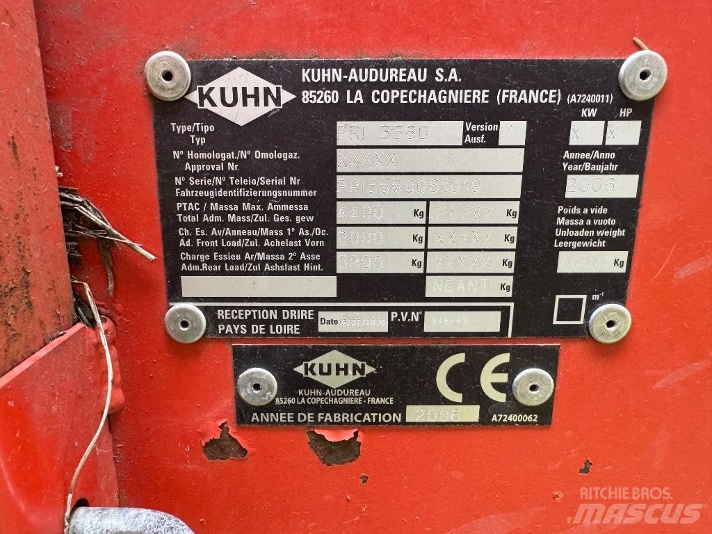 Kuhn Primor 3560 Dérouleuse, pailleuse