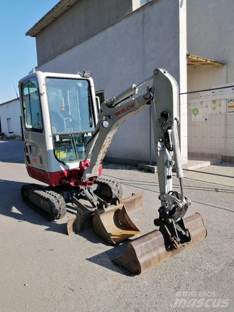 Takeuchi TB 216 Mini pelle < 7t