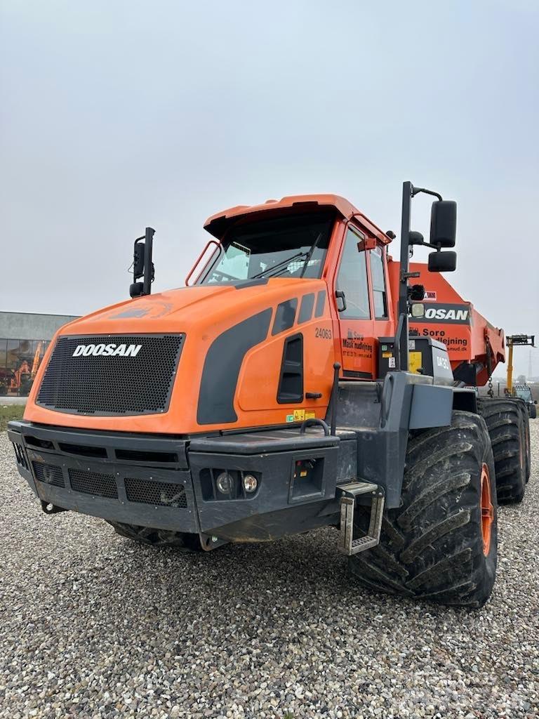 Doosan DA 30 Mini tombereau