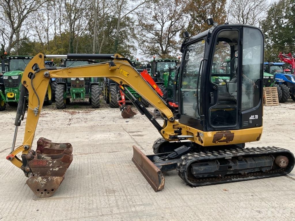 CAT 302.7 D CR Mini pelle < 7t
