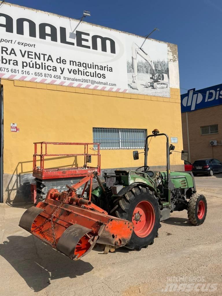 Fendt 208 S Tracteur