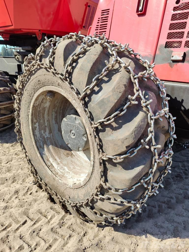 Komatsu 901 TX Abatteuse