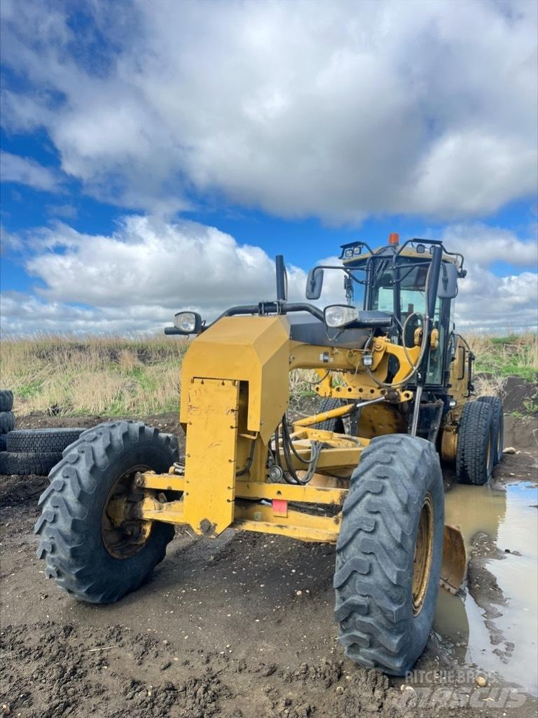 CAT 12 M Niveleuse