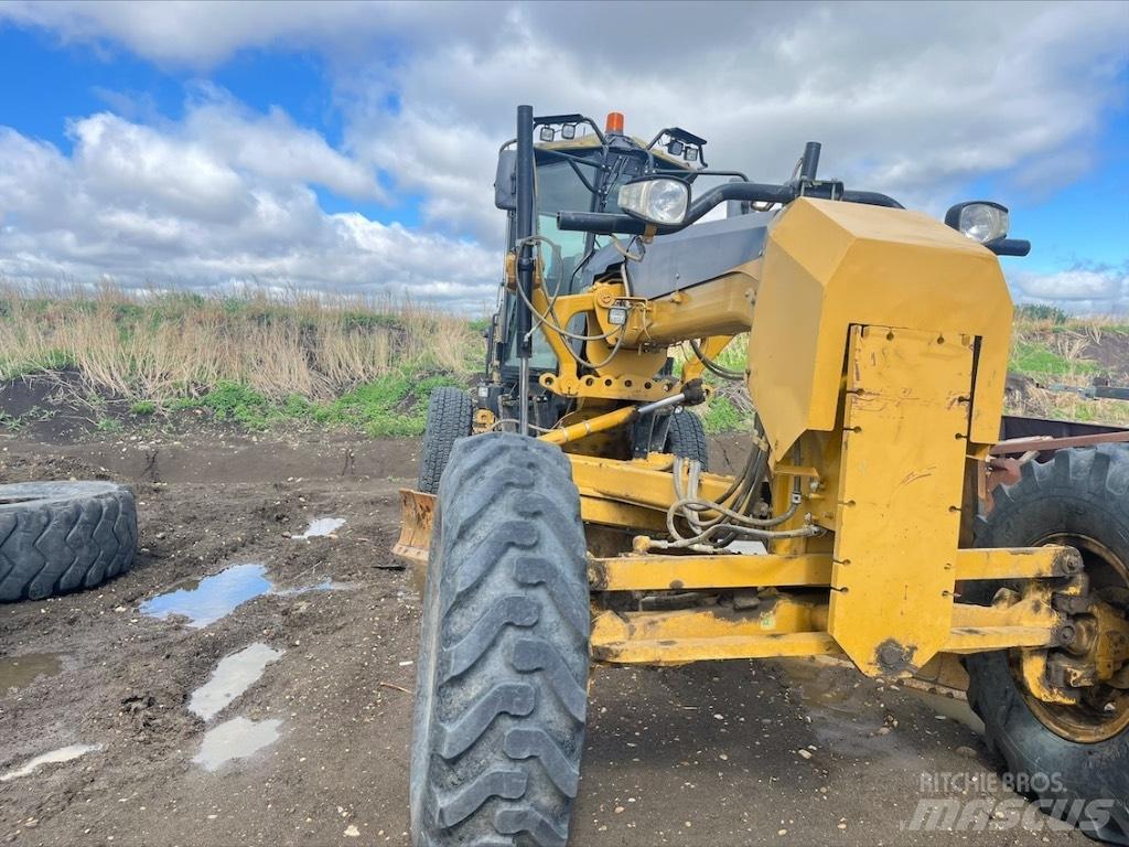 CAT 12 M Niveleuse