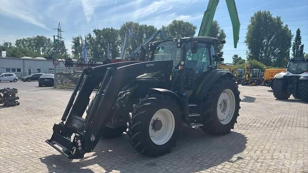 Valtra G135 Tracteur
