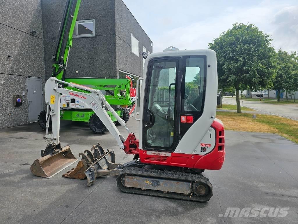 Takeuchi TB 216 Mini pelle < 7t