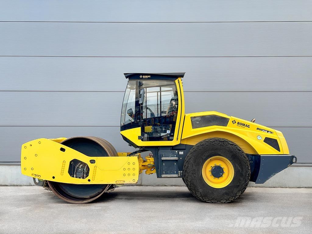 Bomag BW 216 D-5 Rouleaux monocylindre