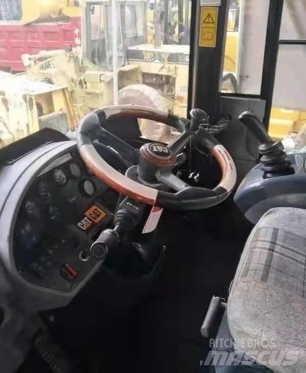 CAT 966 H Chargeuse sur pneus