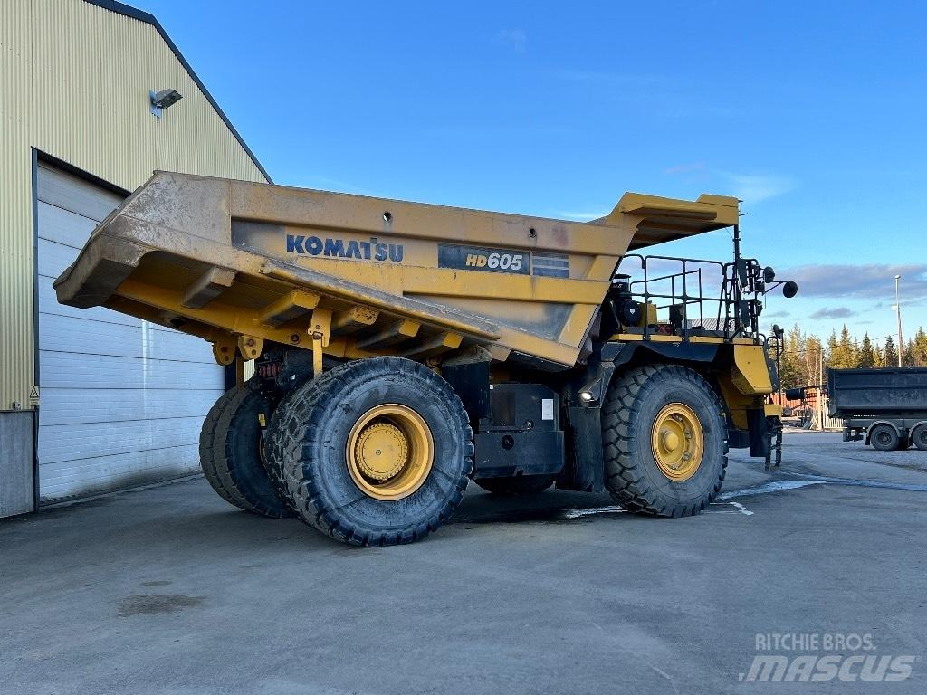 Komatsu 605-8 Tombereau rigide