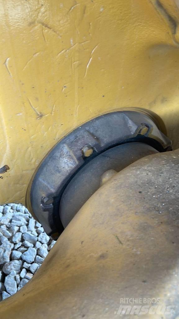 CAT D 9 N Bouteurs sur chenilles