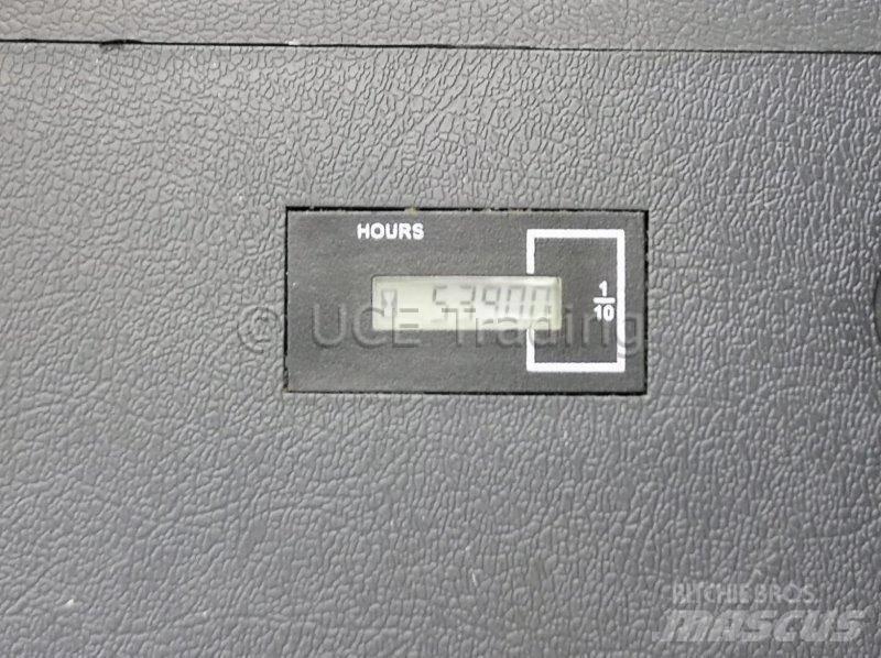 Hyundai HW140 Pelle sur pneus