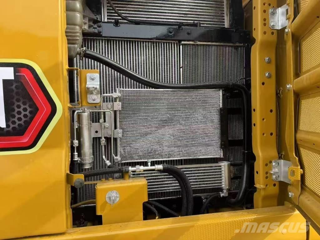 CAT 323GC Pelle sur chenilles