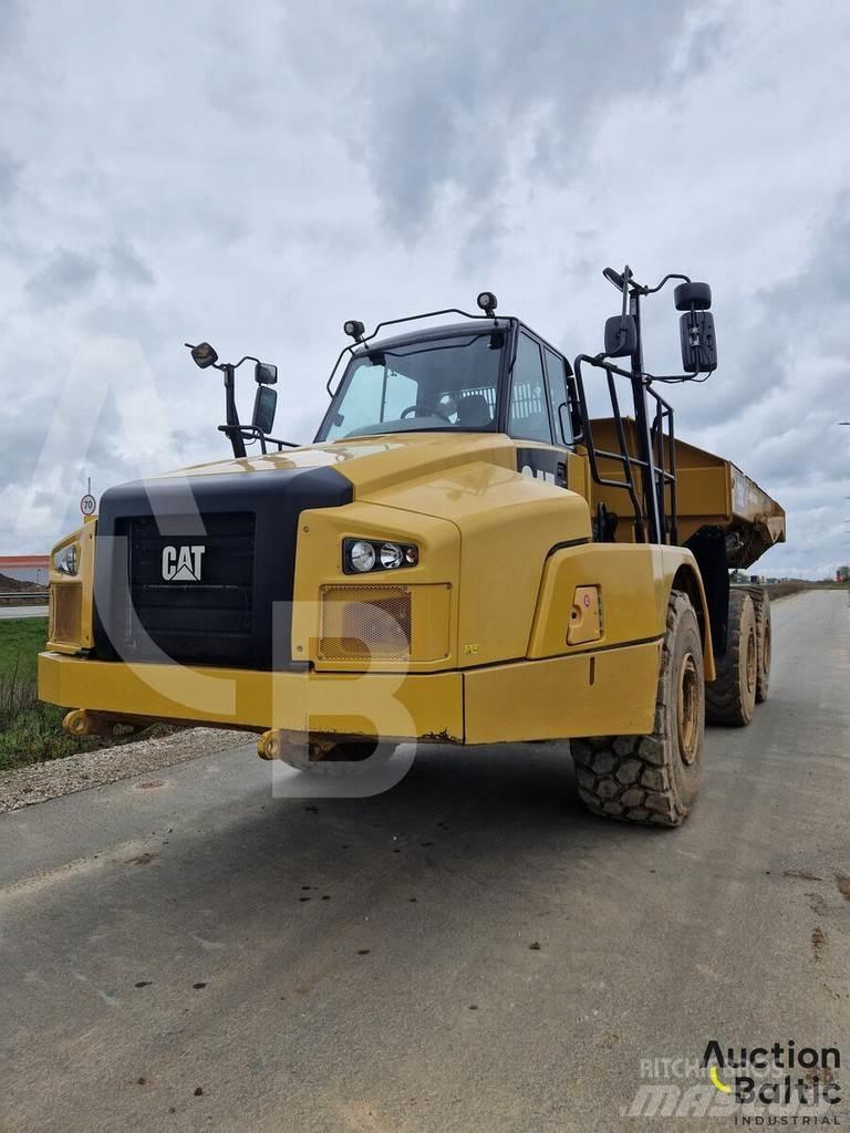 CAT 735C Tombereau articulé