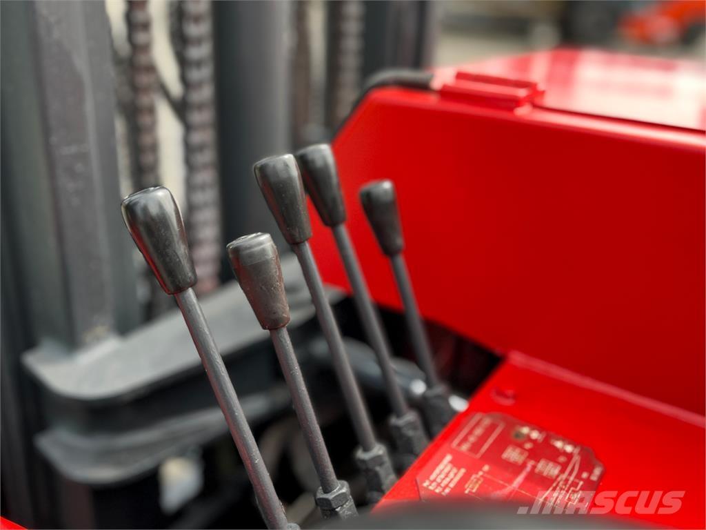 Moffett M3 20.4 Chariot élevateur pour camion