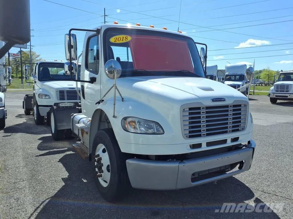 Freightliner M2 106 Tracteur routier