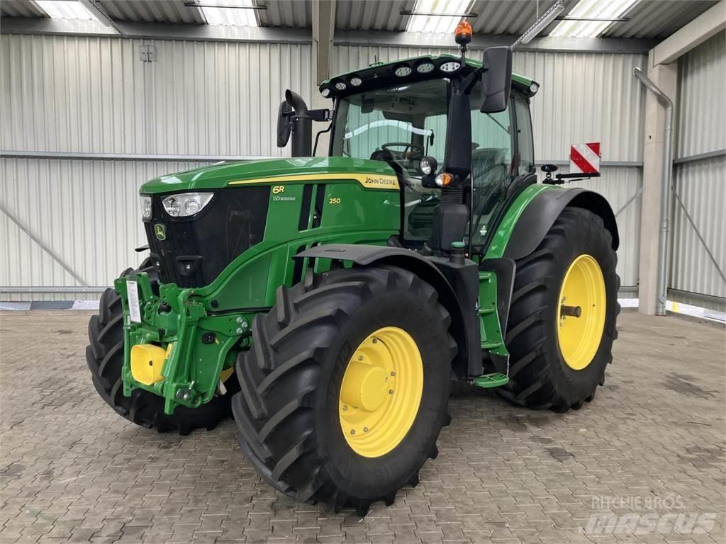 John Deere 6R 250 Tracteur