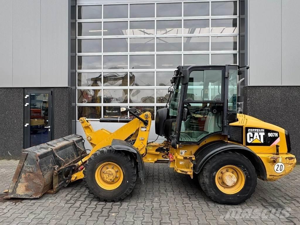 CAT 907H Chargeuse sur pneus