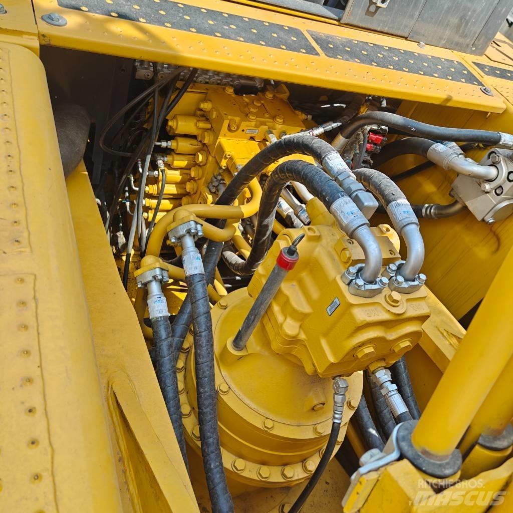 Komatsu 450LC-8 Pelle sur chenilles