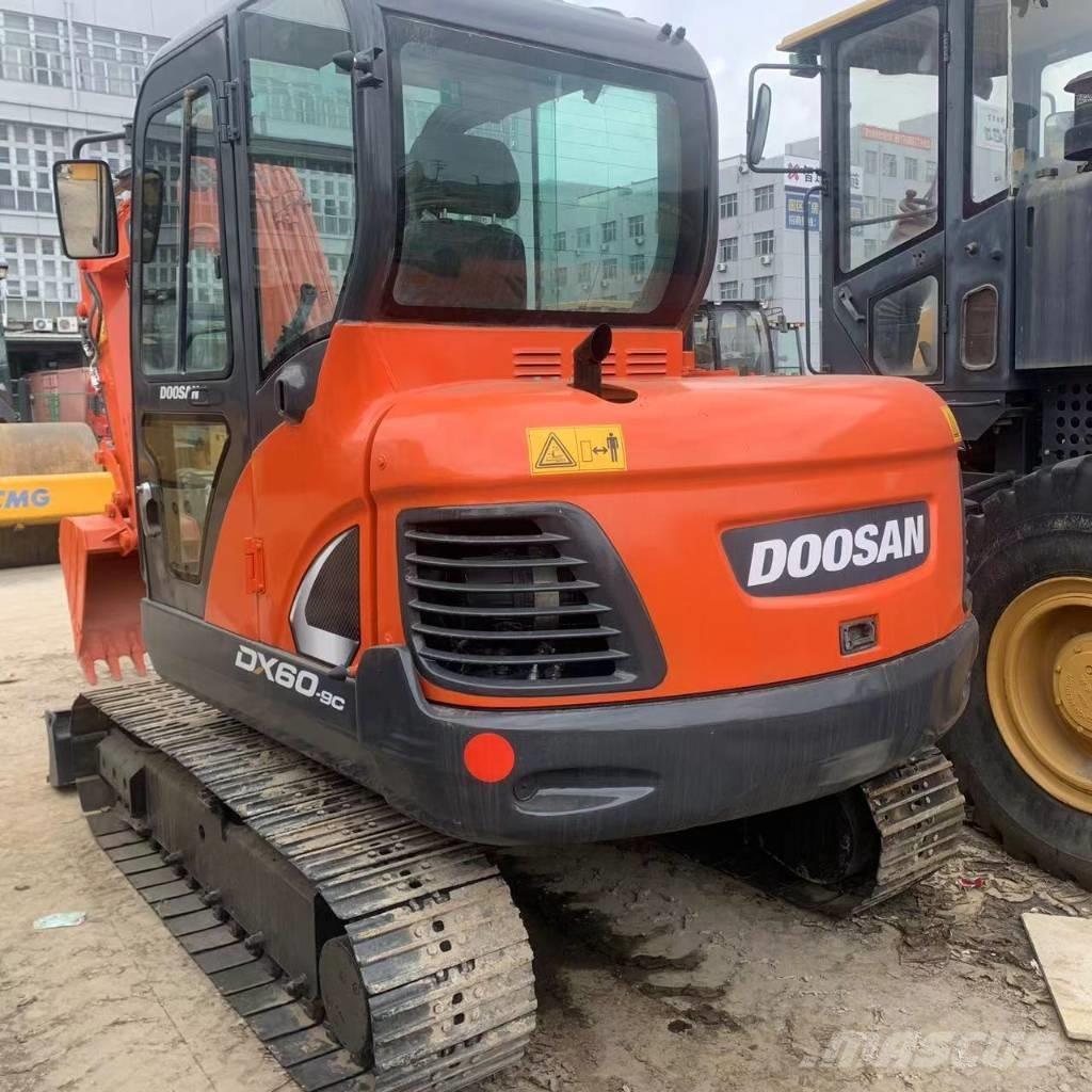Doosan DX60 Mini pelle 7t-12t