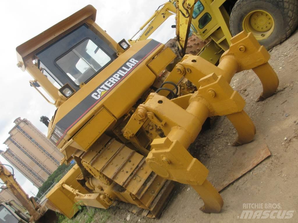 CAT D 7 H Bouteurs sur chenilles