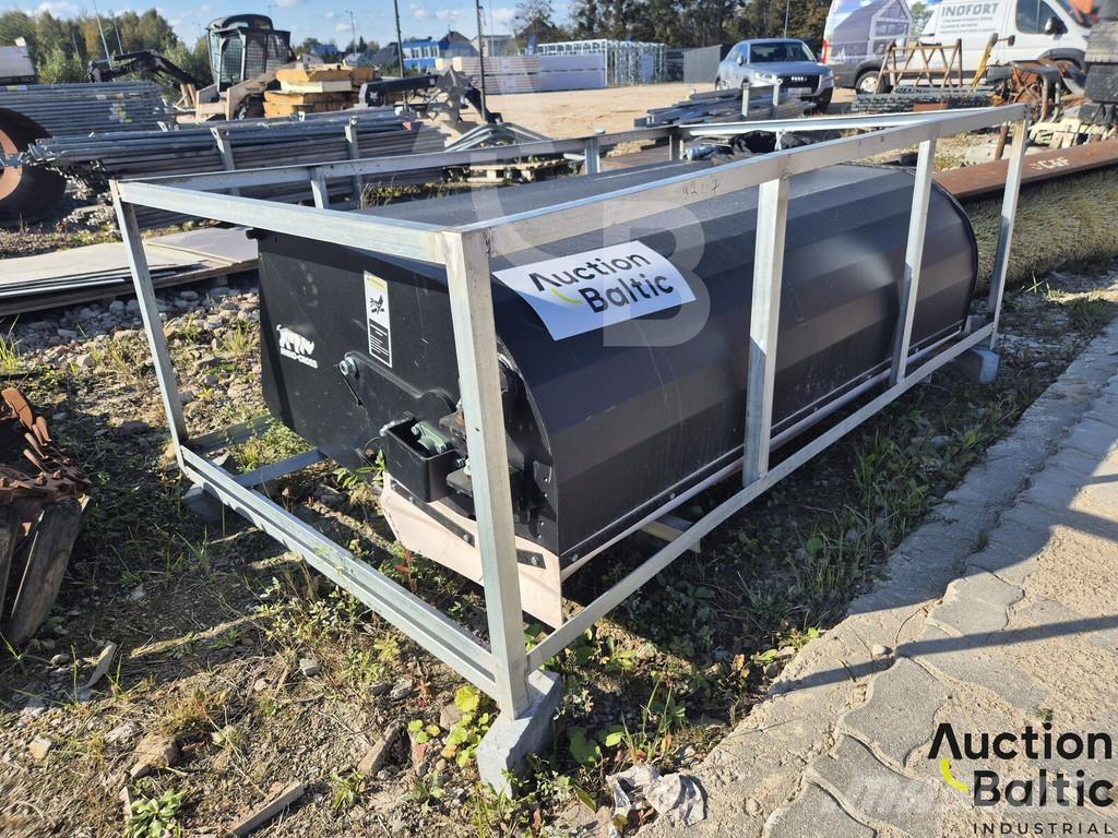  Rhino-Cross 72 in Balayeuse / Autolaveuse