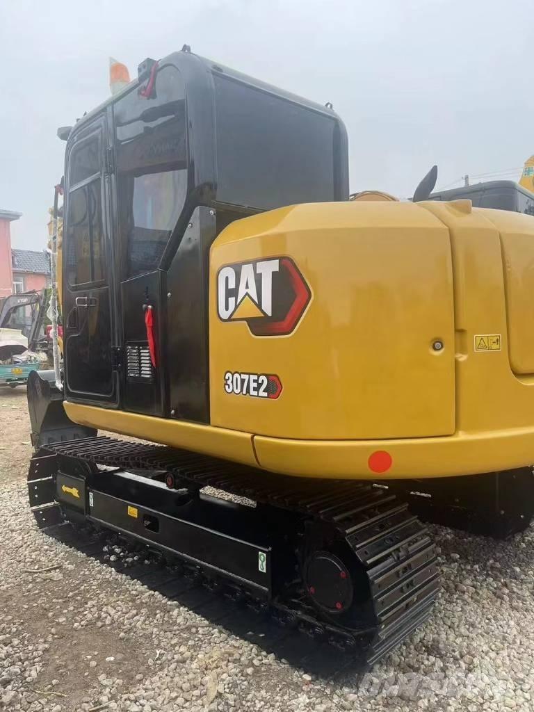 CAT 307 Pelle sur chenilles