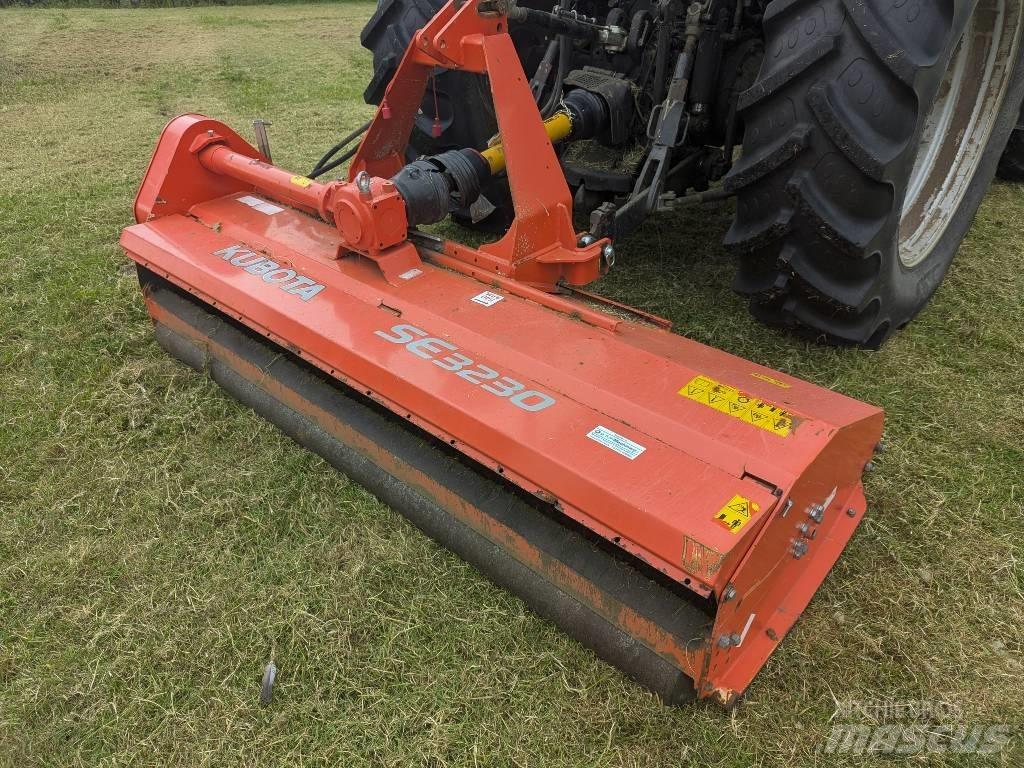 Kubota SE3230 Faucheuse