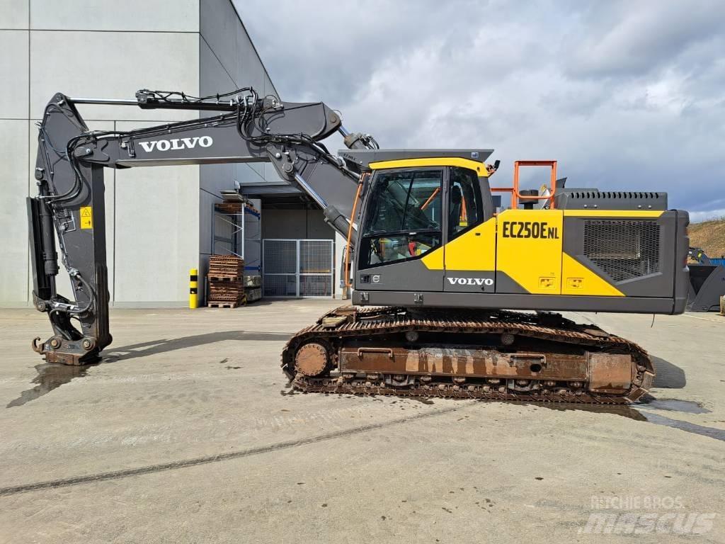 Volvo EC250ENL Pelle sur chenilles