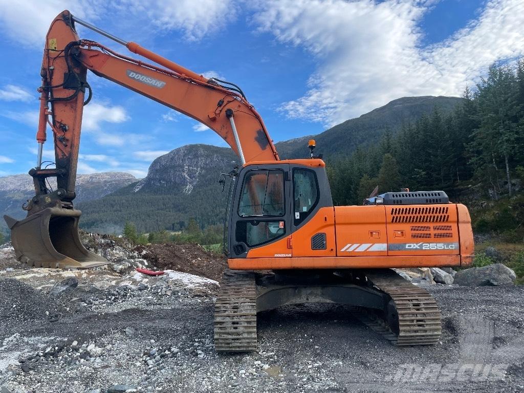 Doosan DX 255 LC-3 Pelle sur chenilles