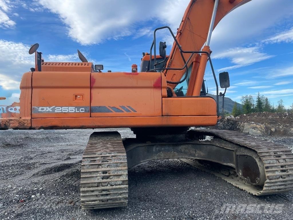 Doosan DX 255 LC-3 Pelle sur chenilles